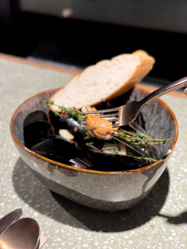 新鮮青口配秘魯辣椒汁