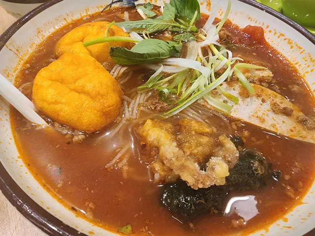 鮮茄蟹肉扎肉湯檬