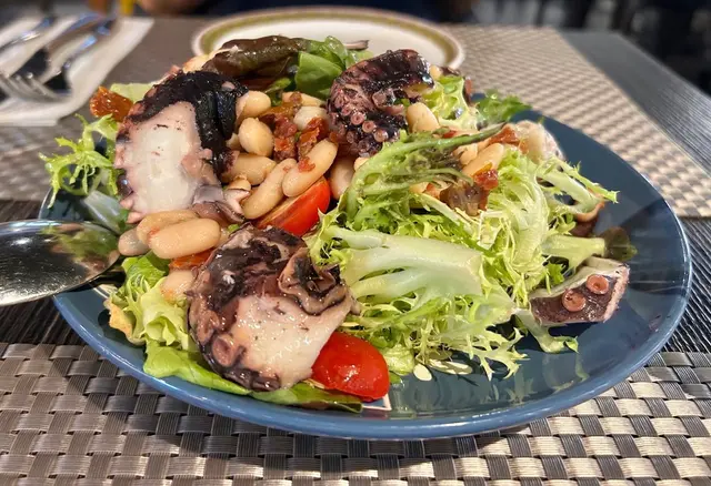 慢煮八爪魚沙律