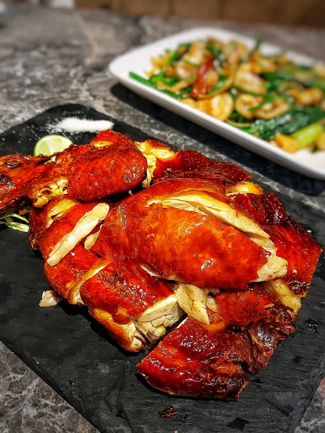 點粵鴻運脆皮雞