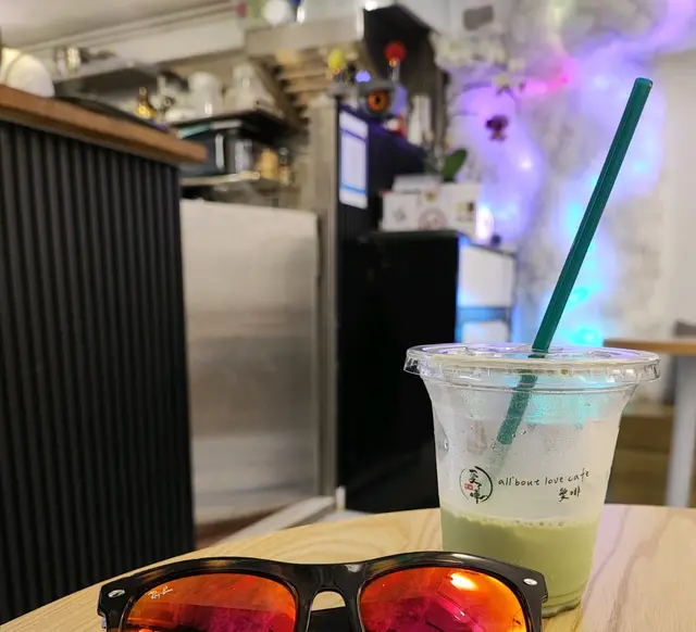 智商稅煉奶latte