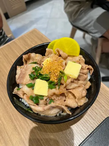 蒜香牛油伝说丼