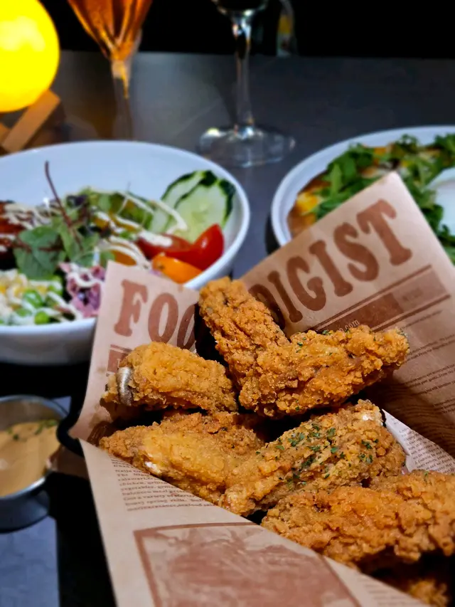 Fried Chicken Wings with Teriyaki Mayo