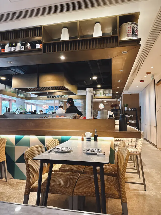 6-8位員工但得2檯客