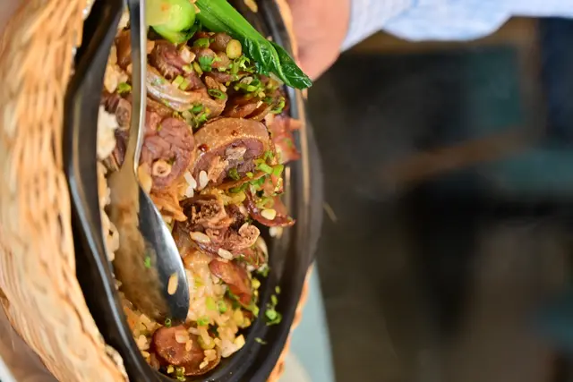 川味臘味煲仔飯