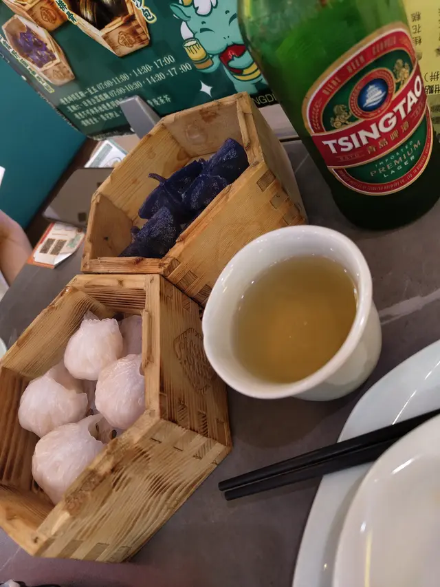 筍尖蝦餃皇, 蔥燒海參餃