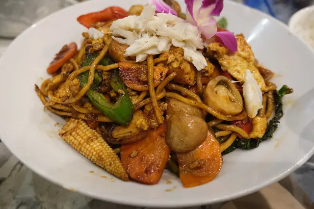 香辣蟹蒜炒麵