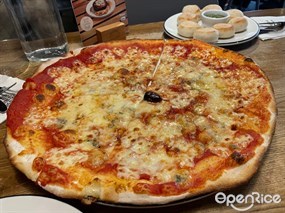 四色芝士薄餅 - 旺角的PizzaExpress