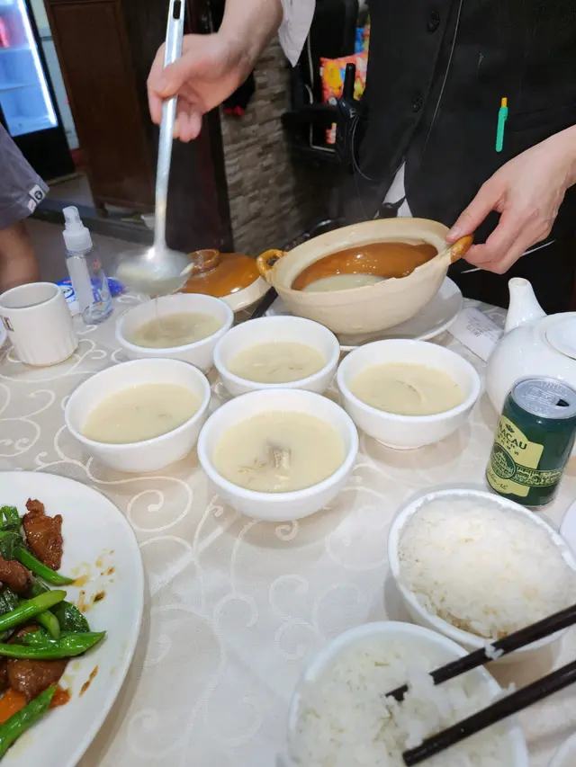 好多味推介，雞湯大鮑翅，炸鮮奶，芥蘭吊片牛肉，蔥油雞