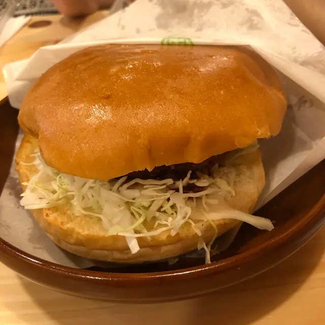 Komeda 黃金炸牛漢堡