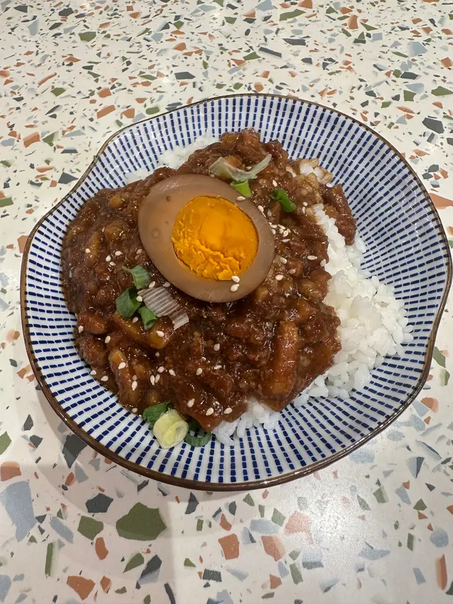 台灣肉燥飯