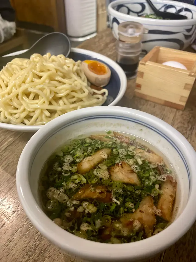 周月沾麵