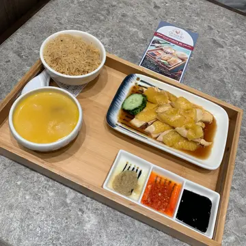 亞參去骨海南雞飯