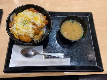 芝士滑蛋炸鸡丼