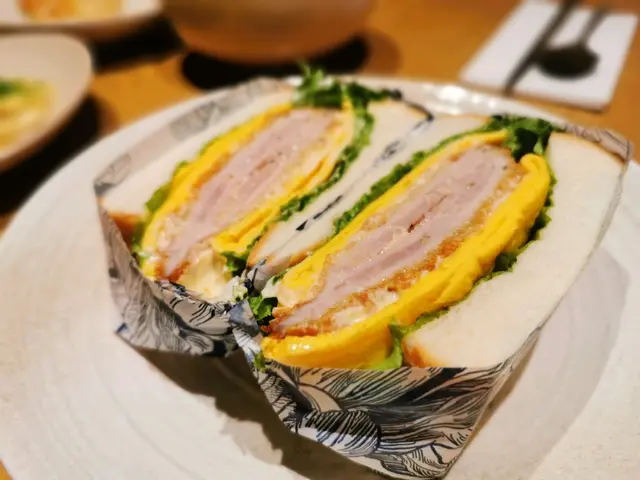 千層豬扒三文治