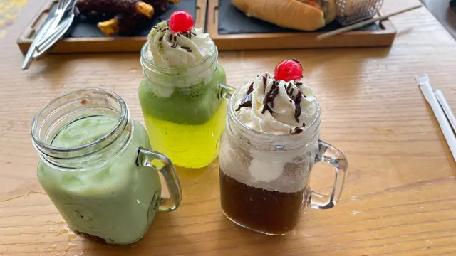 載運黑牛 /抹茶鮮奶 (配紅豆) / 抹茶雪牛
