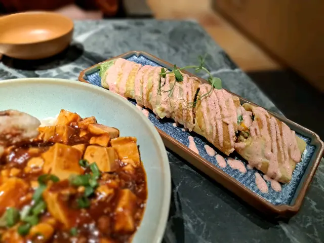 三文魚明太子蛋餅