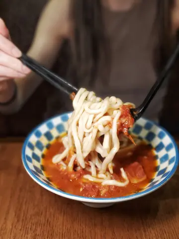 蕃茄红烧猪颈肉面