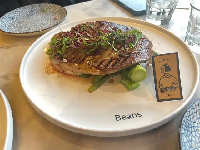 烤肉眼牛扒 (100z) GRILLED RIB EYE (100z) 鮮忌廉薯蓉