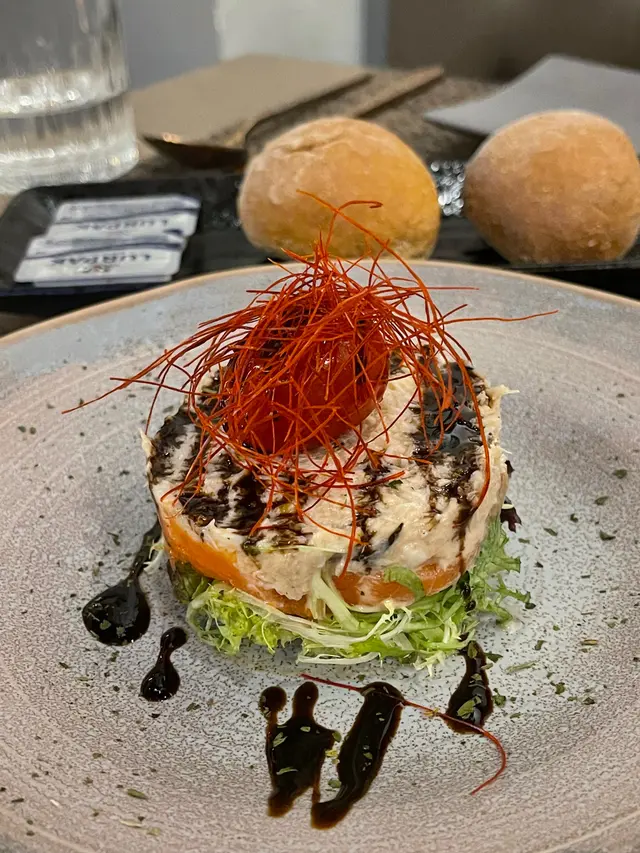 煙三文魚蟹肉他他