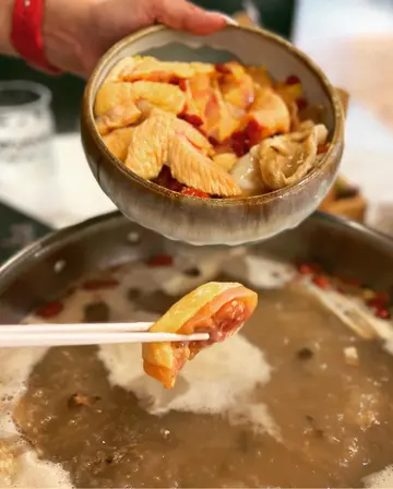 药膳花雕花胶醉鸡锅