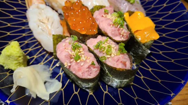 香蔥吞拿魚蓉軍艦