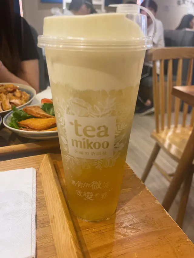 芝士奶蓋桂花烏龍茶