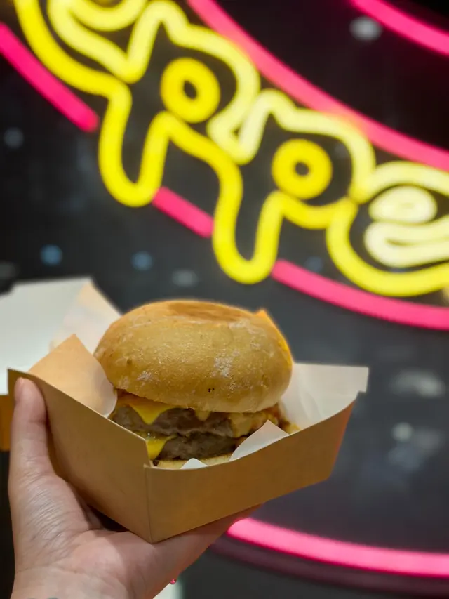 齊柏林 Double 漢堡