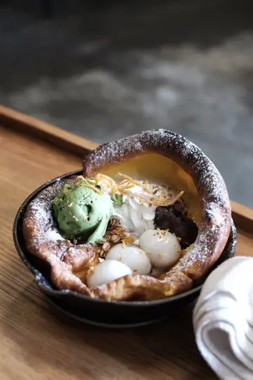 Red Bean Mochi with Matcha Dutch Pancake