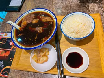 肉骨茶