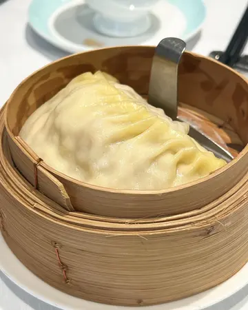 蟹肉灌湯餃