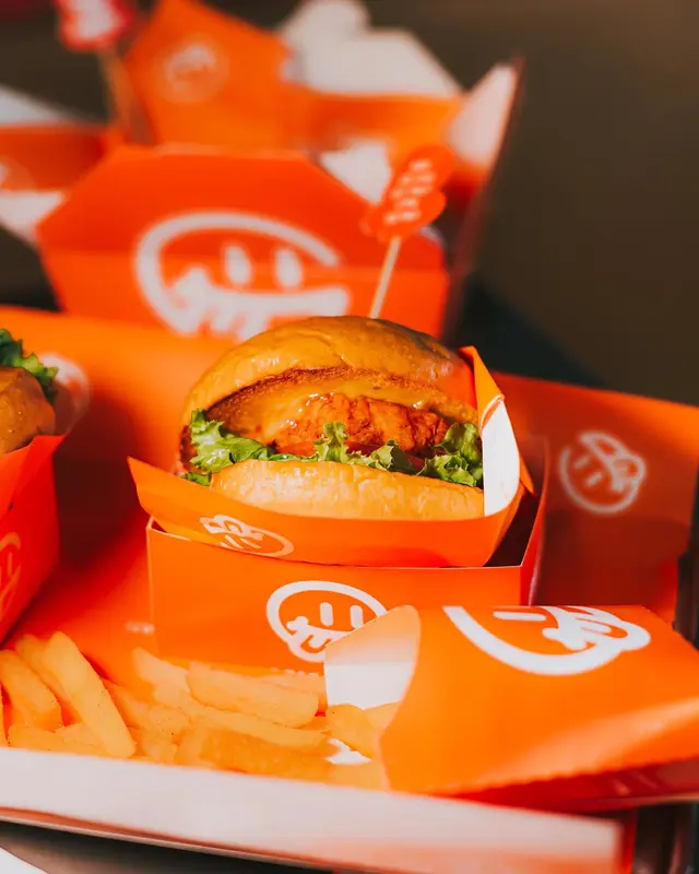 滋味粒粒巨蝦堡