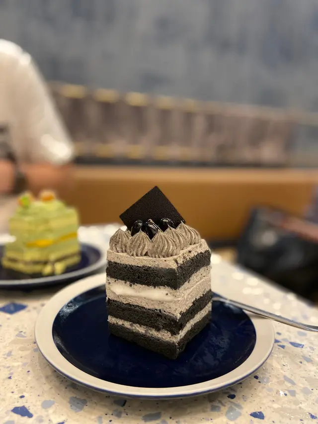 黑芝麻麻糬蛋糕