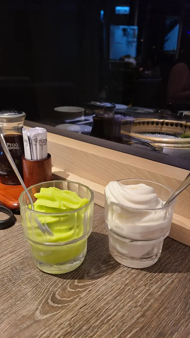 白葡萄雪芭，忌廉檸檬