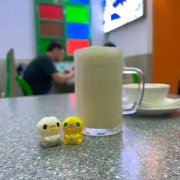 香蕉汁鲜奶