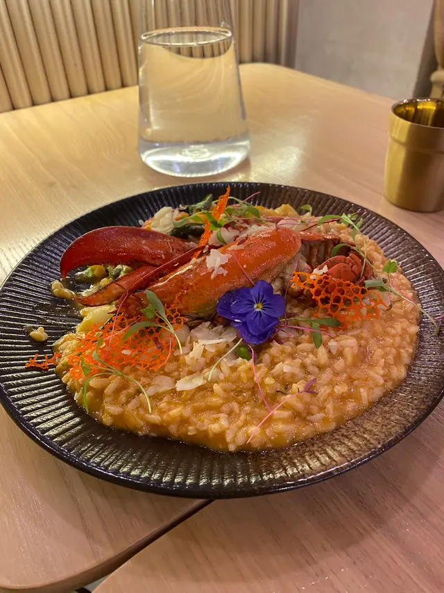 香煎波士頓龍蝦珍珠帶子龍蝦湯燴意大利飯