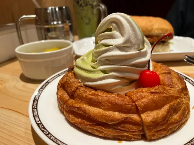 抹茶牛乳冰與火