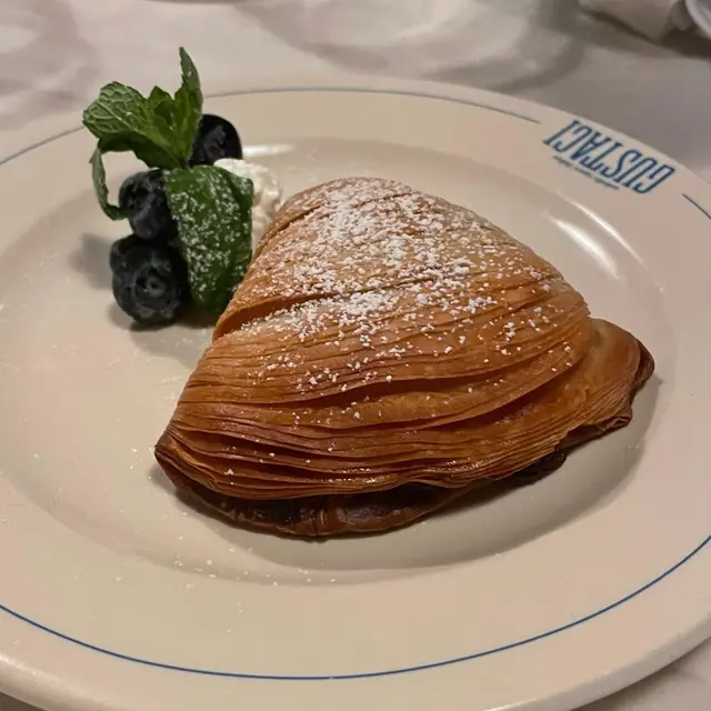 Sfogliatella