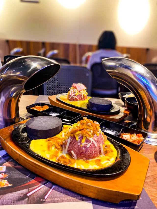 芝士蛋蒜和牛漢堡扒