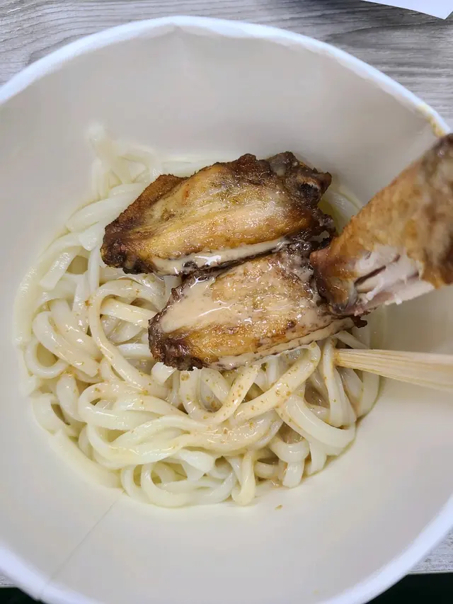 N6 香茅雞翼配胡麻冷烏冬
