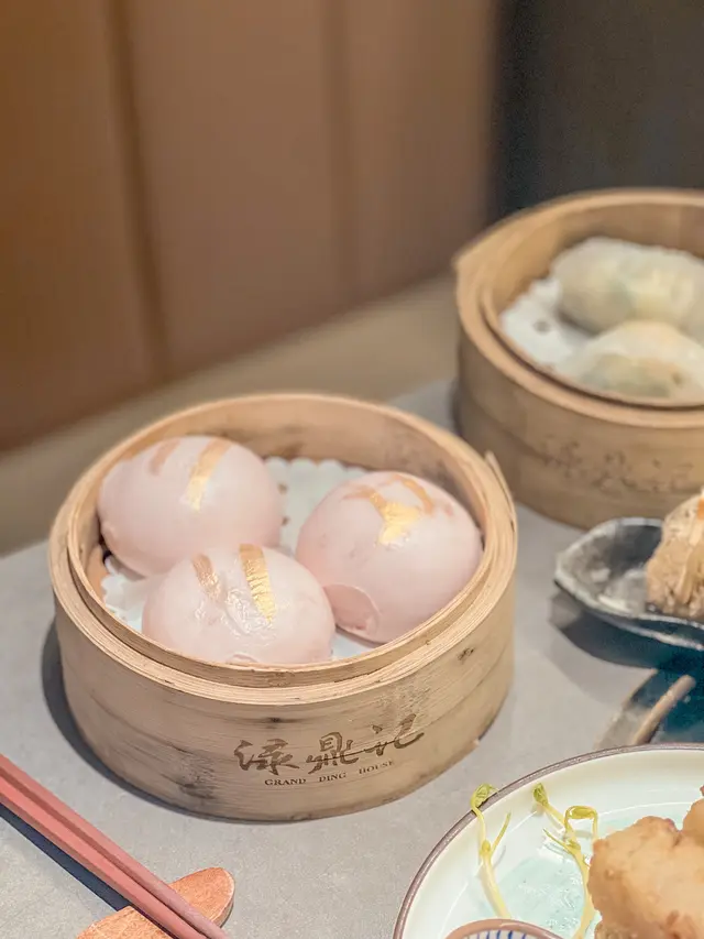 嫣紅奶皇流沙包