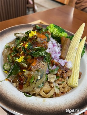 蚵仔煎滷肉拌麵 - 旺角的三公台灣料理