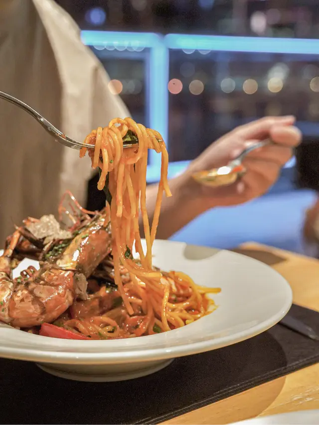  意大利麵 • 烤大蝦 • 龍蝦汁 