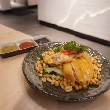 掌門無骨海南雞  (半隻）