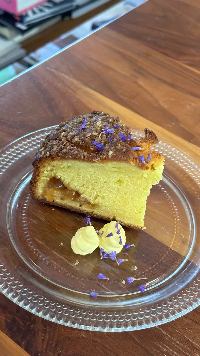 薑黃梨吉士蛋糕