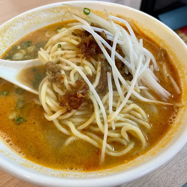 招牌xo醬擔擔麵