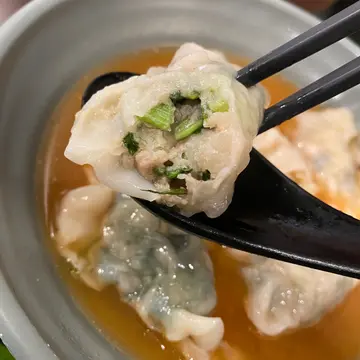 香芹芫荽猪肉饺