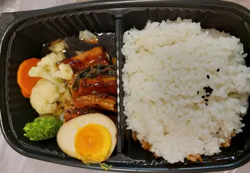 蒲燒鰻魚丼