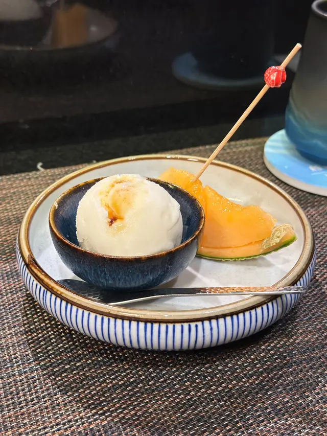 海鹽黑糖雪糕配沖繩哈蜜瓜