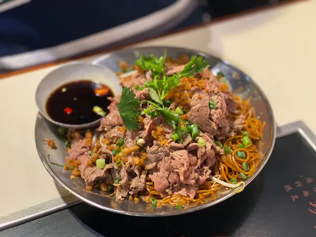 老蘭嫩牛蔥油撈麵(extra beef)